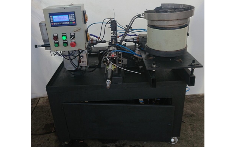 銷軸-全自動鉆孔、單倒角機